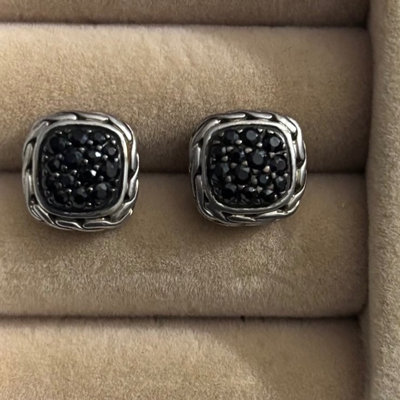 John hardy classic black sapphire studs